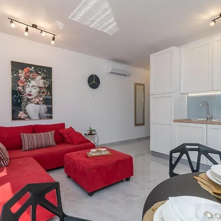 Infinity Apartment